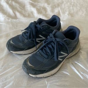 New Balance 990 V5 Navy Sneakers Size 6 Narrow